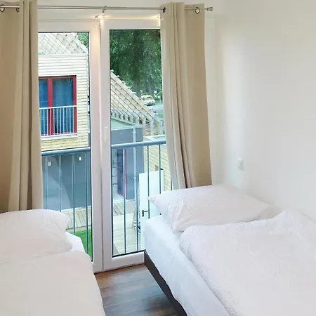 Haus 6 *