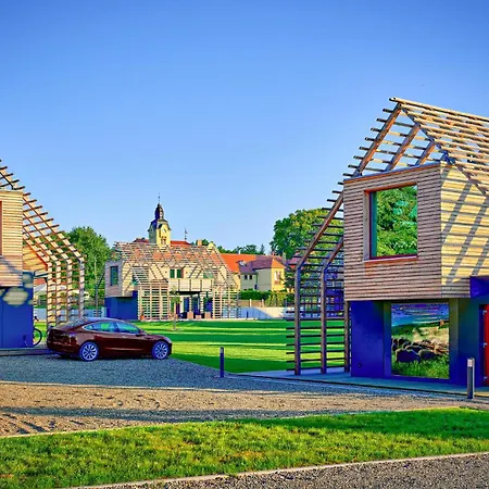 Haus 6 *