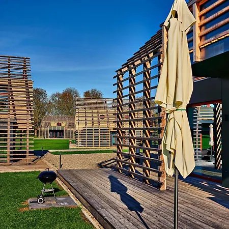 Haus 6 *